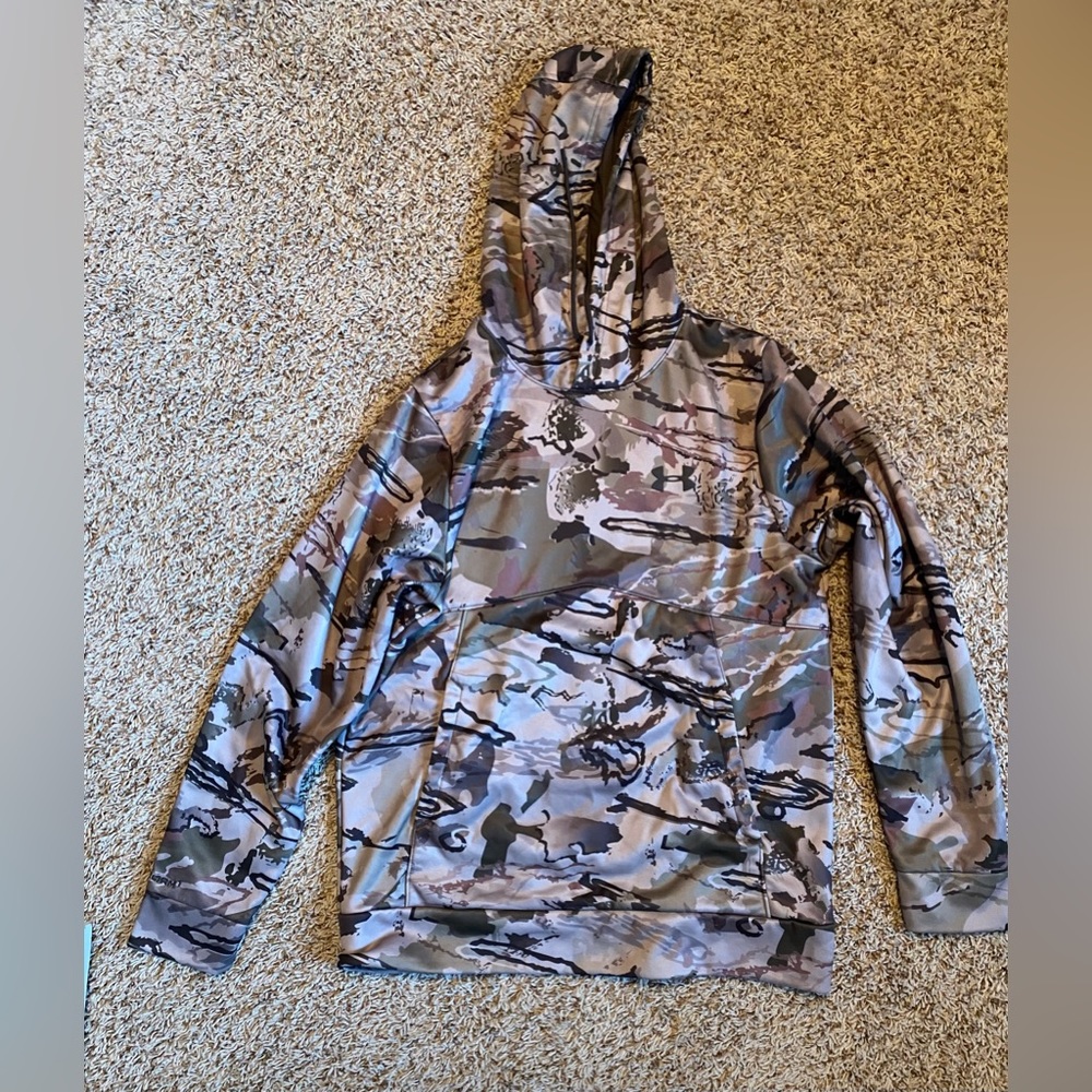 Under Armour Men’s Camo Hoodied - Medium